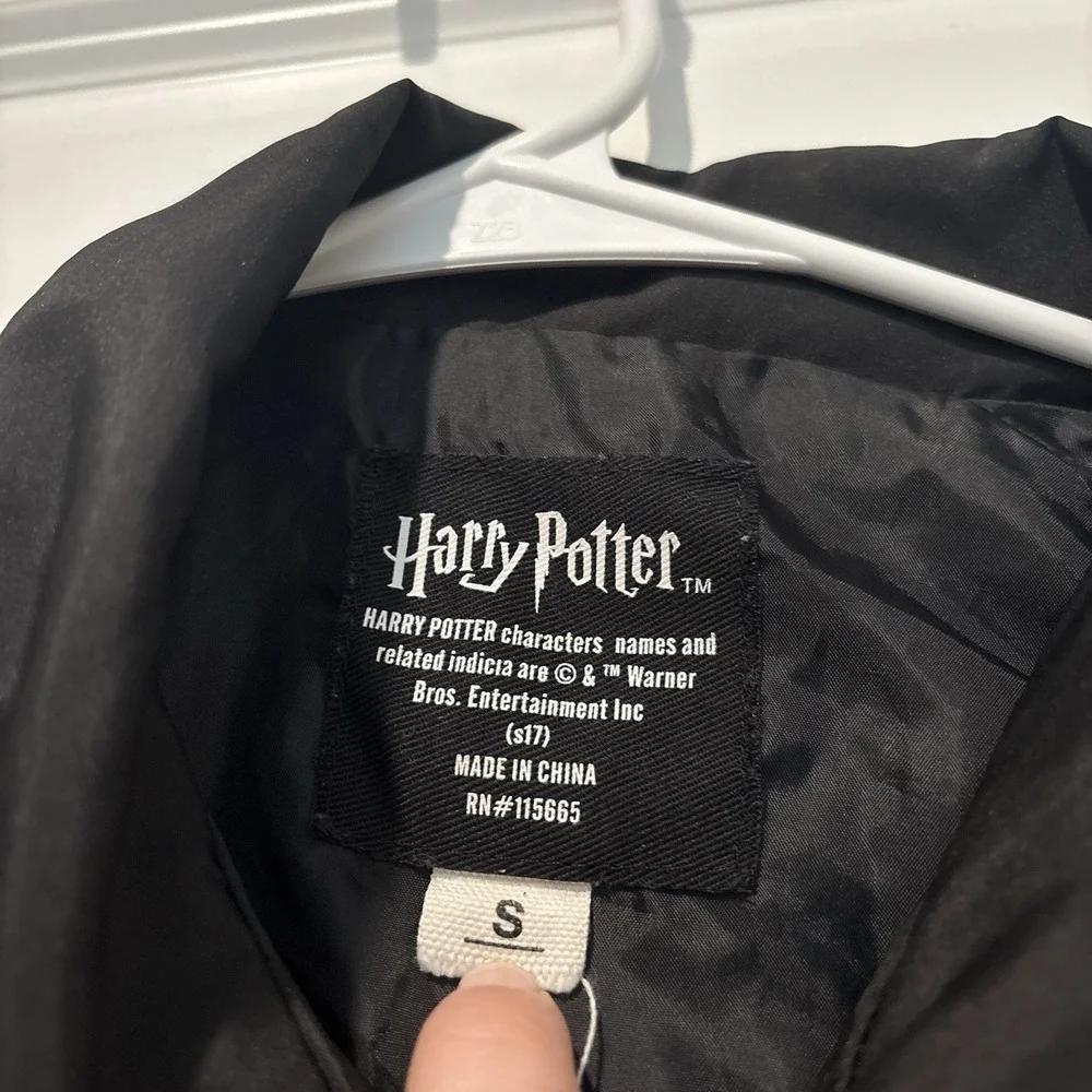 Harry Potter Windbreaker Jacket Size‎ Small Hogwarts Ravenclaw Black